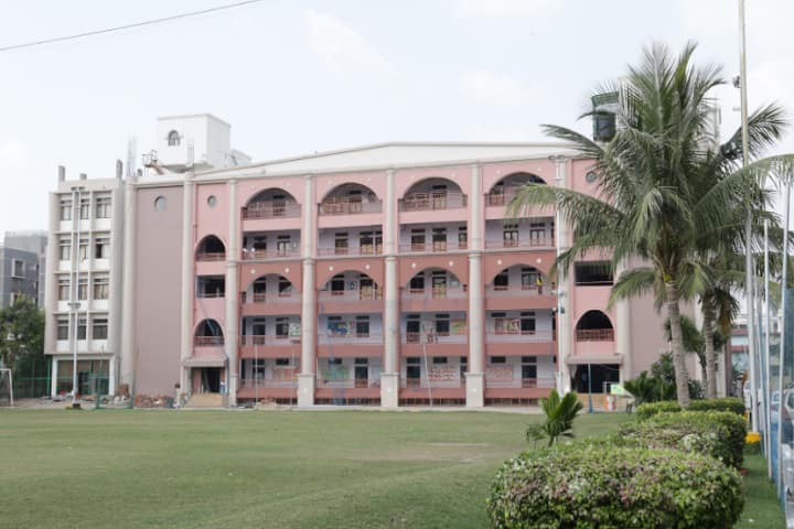 j g nursing college ahmedabad